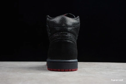 Hyperoad HIGH RETRO BLACK OG JORDAN GYM RED AIR 1 0912